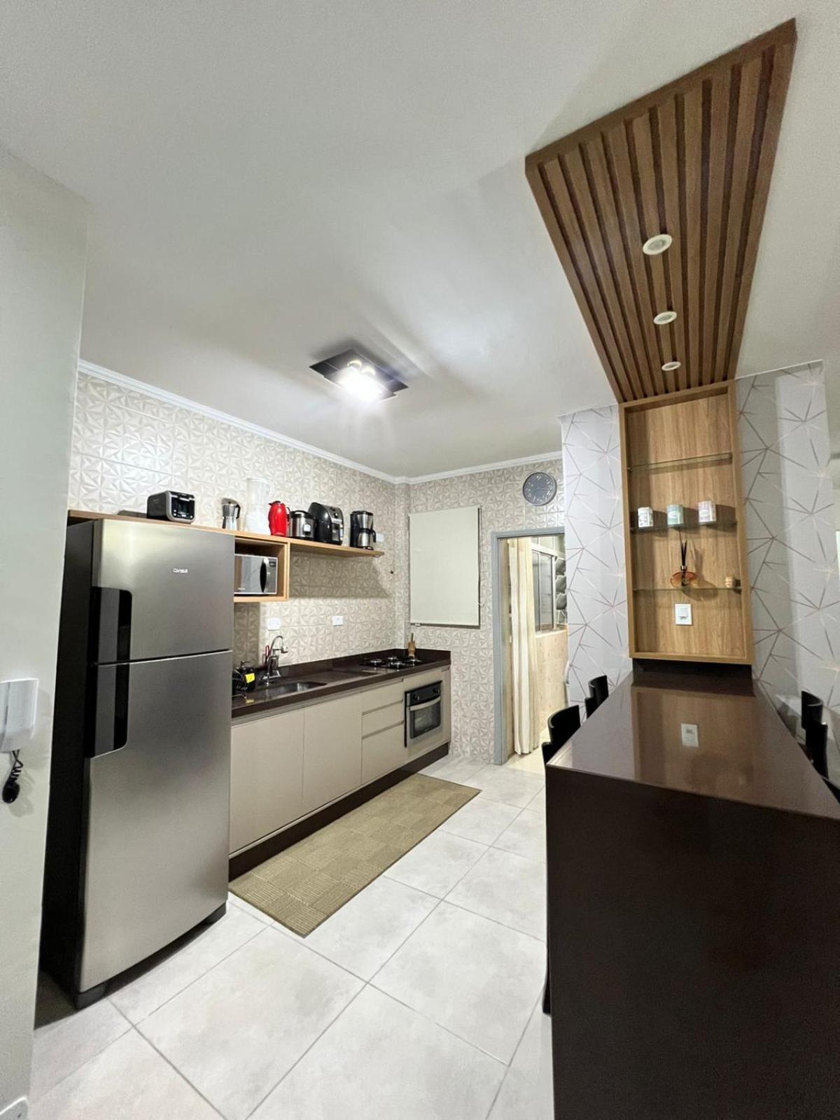 Apartamento Amplo E Belissimo! - 3 Quadras Do Mar! Гуаружа Экстерьер фото